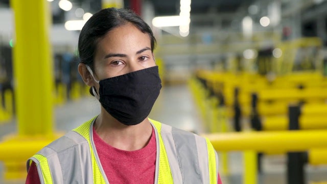 Photo of Vanessa Morales, Mechatronics & Robotics Apprentice at Amazon